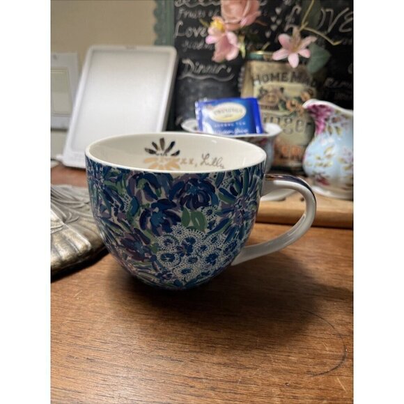 Vintage Lilly Pulitzer Tea Cup Coffee Mug 12 oz Blue Floral Gold Cottage Prairie - Picture 10 of 10
